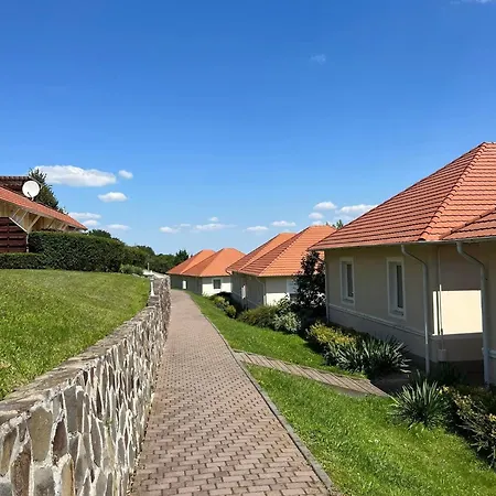 Gerecse View * Dunaszentmiklós